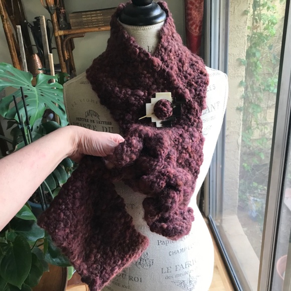 Italian Merino Short Scarf w/ Headband and Pin - Picture 3 of 6